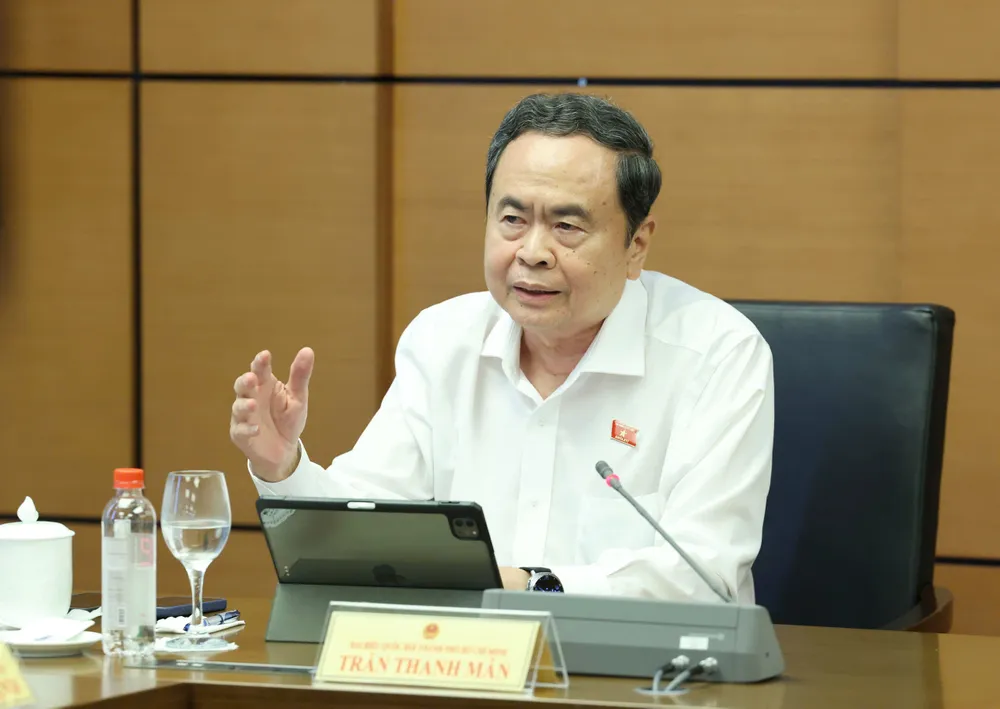 Chủ tịch Quốc hội Trần Thanh Mẫn phát biểu về dự thảo Luật Đất đai (sửa đổi) sáng 22-10. Ảnh: QUANG PHÚC 
