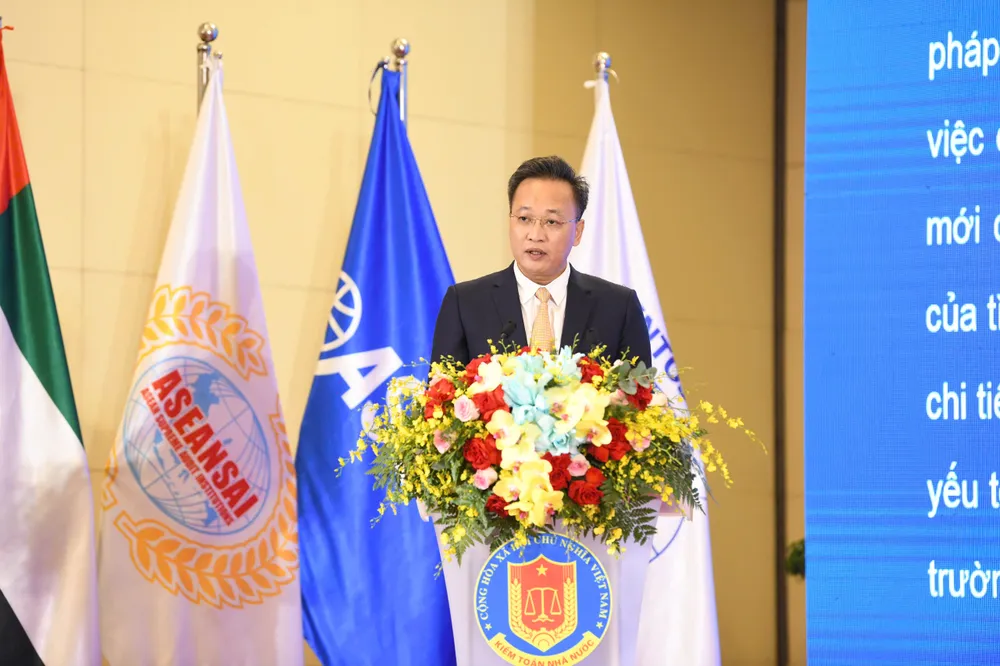 27 khai mạc .jpg