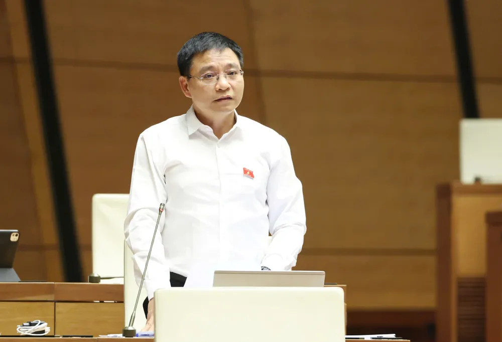 Phó Thủ tướng Chính phủ Nguyễn Văn Thắng phát biểu tại phiên họp sáng 31-10. Ảnh: QUANG PHÚC 
