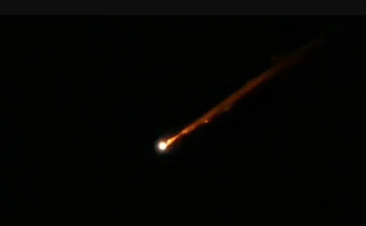 Israel đánh chặn tên lửa của Houthi, đêm 22-5. Ảnh: X