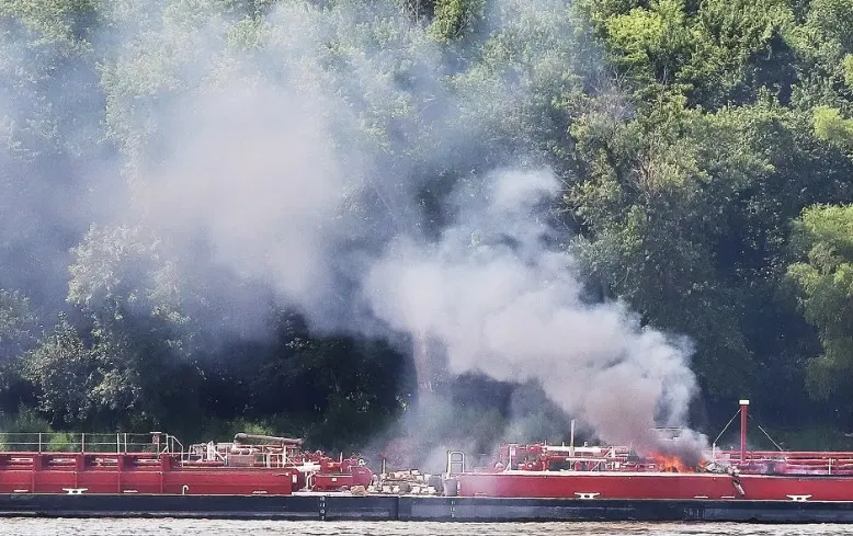 Hiện trường vụ tai nạn. Ảnh: ALTON TELEGRAPH