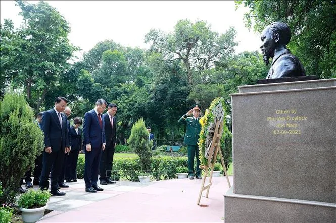 dang hoa.jpg