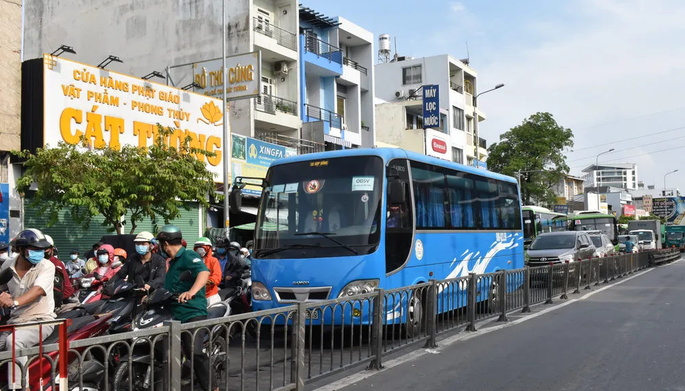 Ngày thứ hai quận Gò Vấp giãn cách: Dồn ứ tại các chốt kiểm soát, phải xả chốt ảnh 3