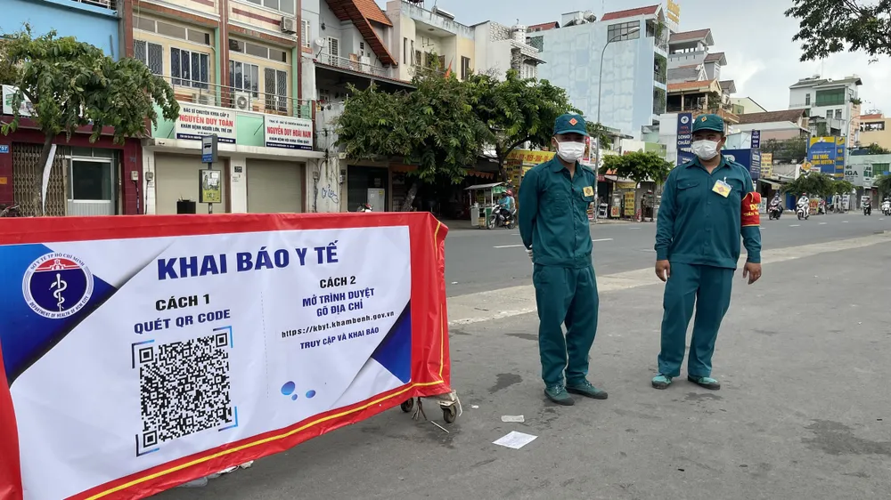 Gò Vấp phân luồng từ xa, kiểm tra ngẫu nhiên người ra vào quận ảnh 2