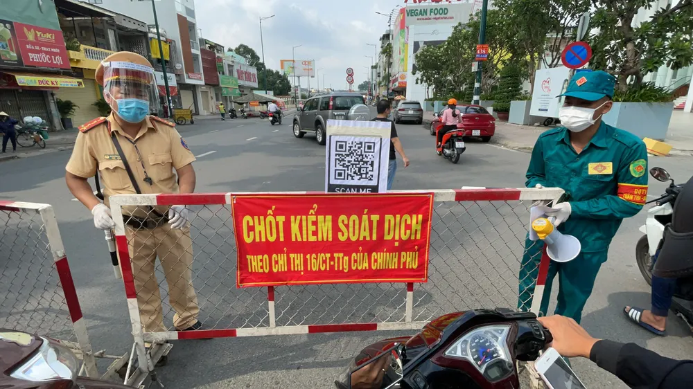 Gò Vấp phân luồng từ xa, kiểm tra ngẫu nhiên người ra vào quận ảnh 3
