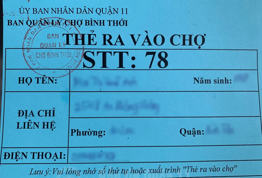 Lập chốt kiểm soát người dân ra, vào chợ để phòng, chống dịch Covid-19 ảnh 1