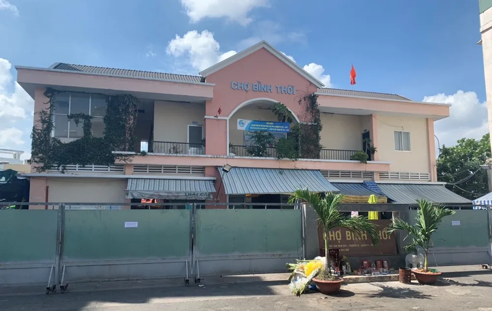 Chợ Bình Thới, quận 11 tạm thời phong tỏa do có ca mắc Covid-19