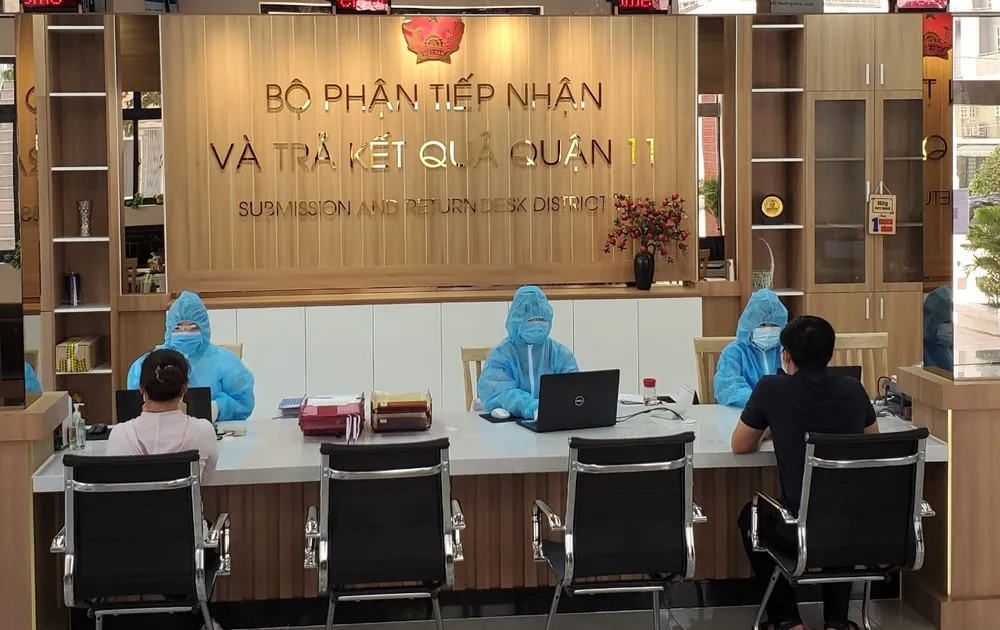 TPHCM bố trí không quá 1/3 cán bộ, công chức làm việc tại cơ quan ảnh 1