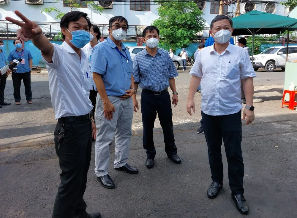 Sớm triển khai tiêm vaccine cho các doanh nghiệp hoạt động "3 tại chỗ" ảnh 5