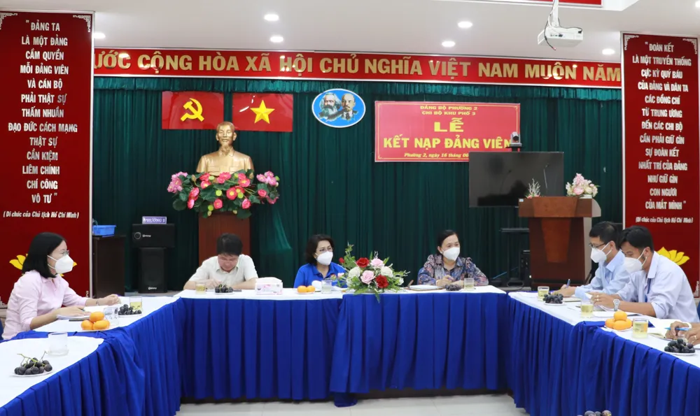 Tập trung tiêm vaccine cho người dân, mở rộng vùng xanh  ảnh 4