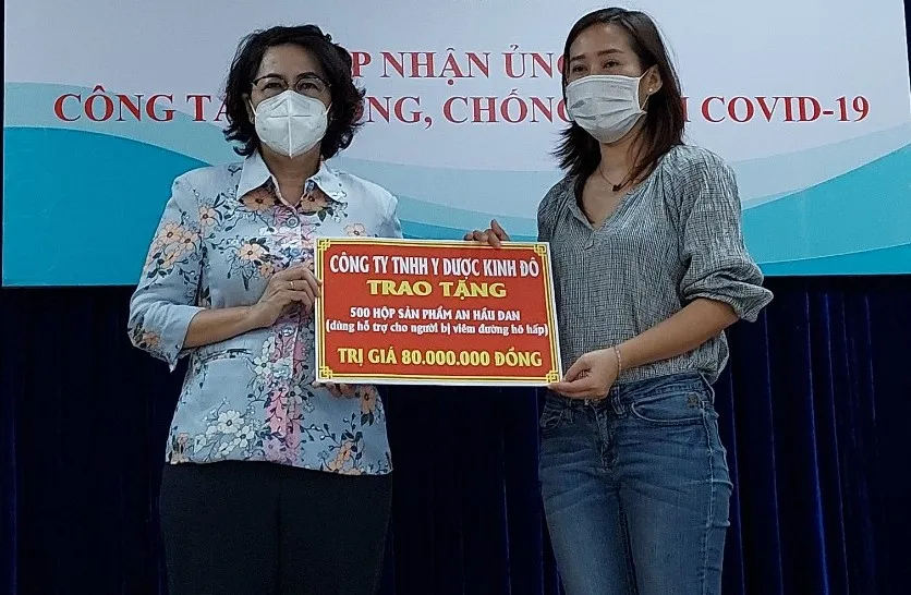 TPHCM tiếp nhận nhu yếu phẩm, vật tư, trang thiết bị y tế chống dịch Covid-19 ảnh 3