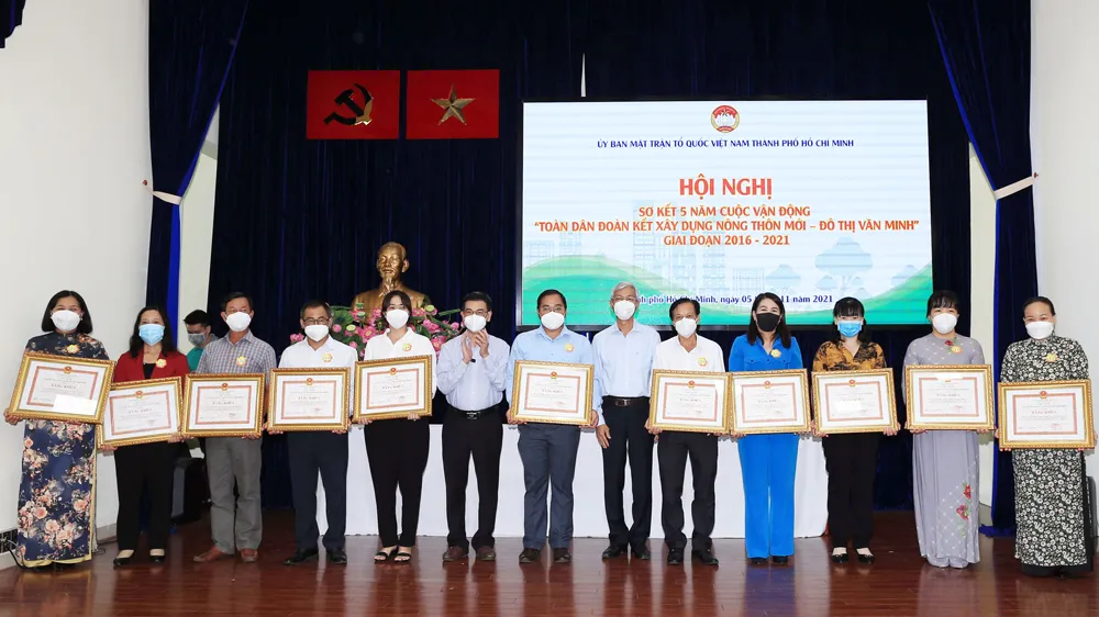 Xây dựng mô hình, điển hình, cách làm hay trong xây dựng nông thôn mới - đô thị văn minh ảnh 3