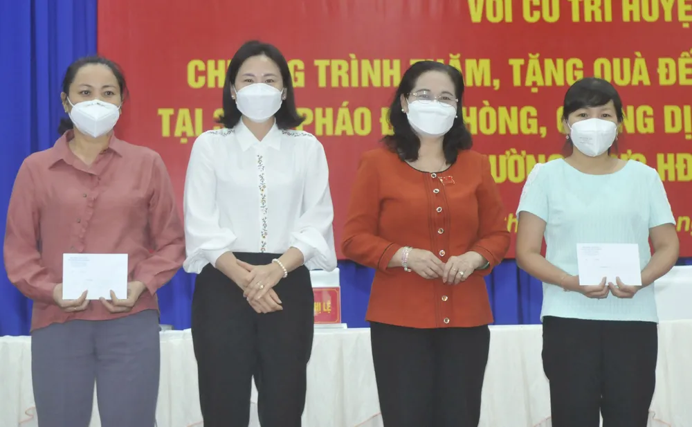 Người dân cần cảnh giác trước biến thể mới của dịch Covid-19 ảnh 2