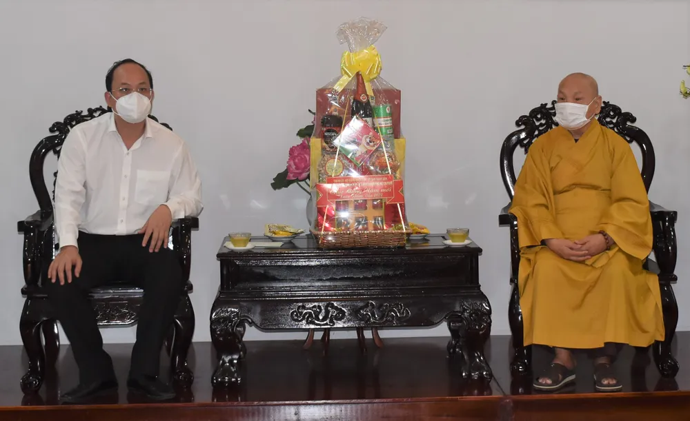 Lãnh đạo TPHCM thăm, chúc tết một số cơ sở tôn giáo ảnh 3