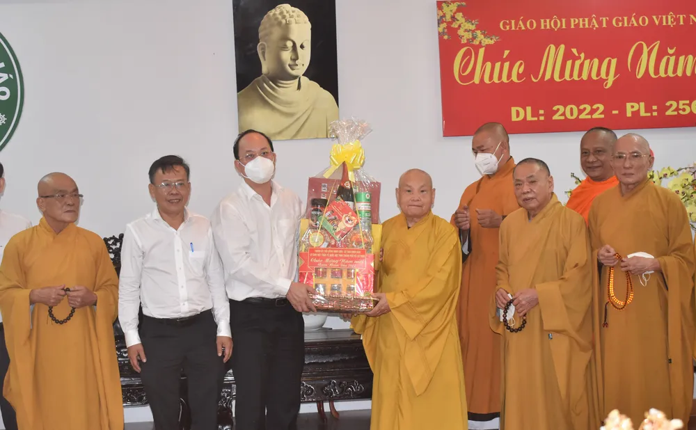 Lãnh đạo TPHCM thăm, chúc tết một số cơ sở tôn giáo ảnh 2