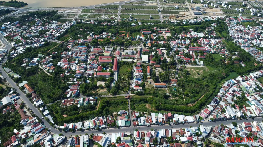 Thành Diên Khánh nhìn từ trên cao, tháng 7-2024. Ảnh: HIẾU GIANG