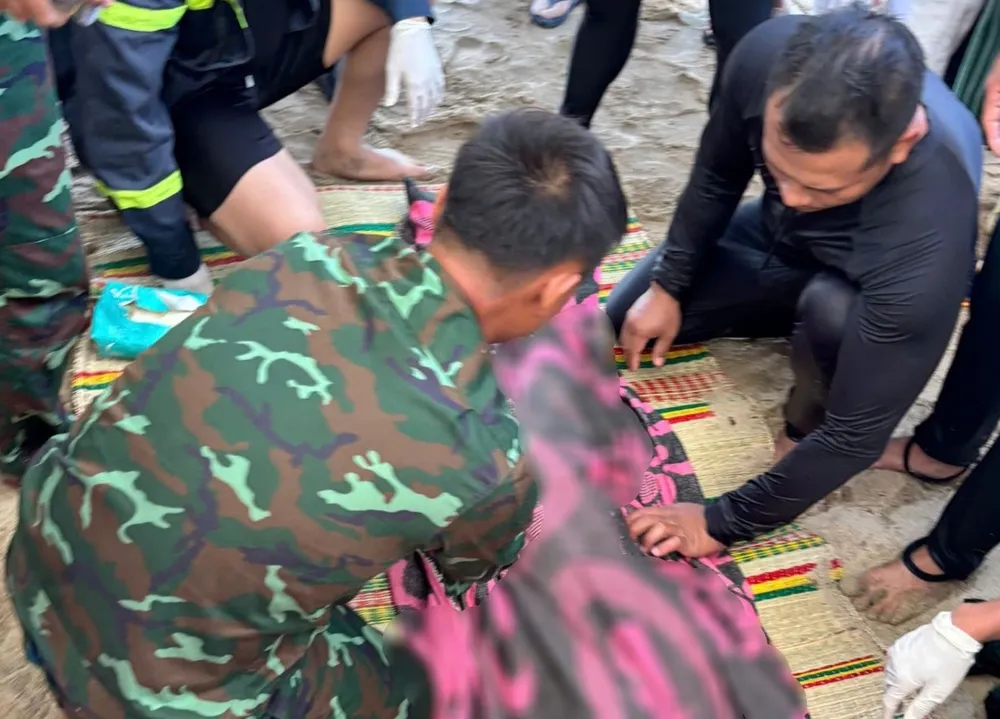 chau be mat tich.png