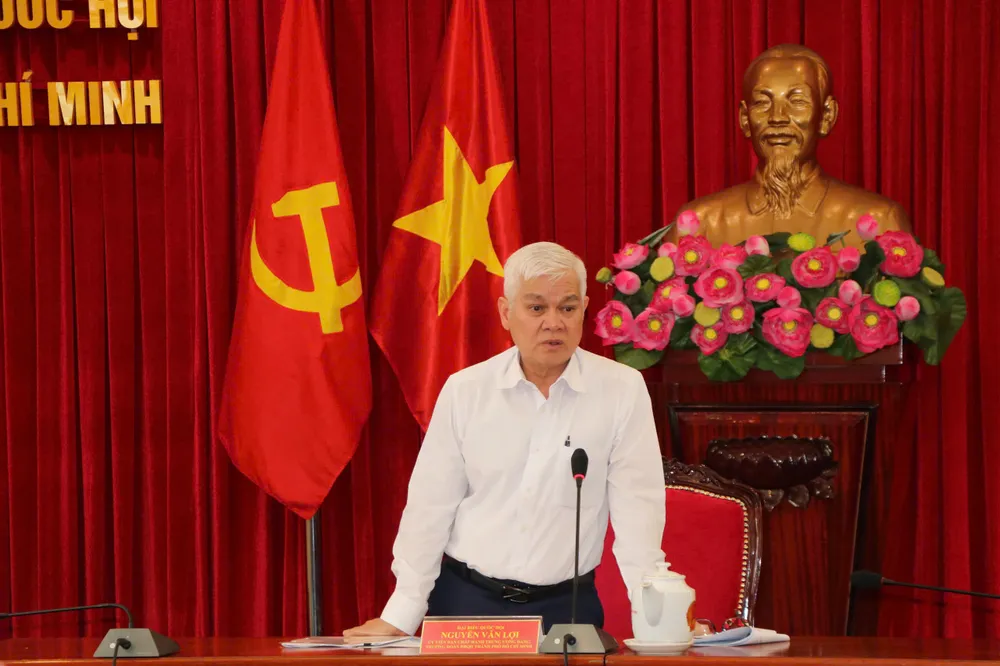 Trưởng Đoàn Đại biểu Quốc hội TPHCM Nguyễn Văn Lợi tiếp công dân