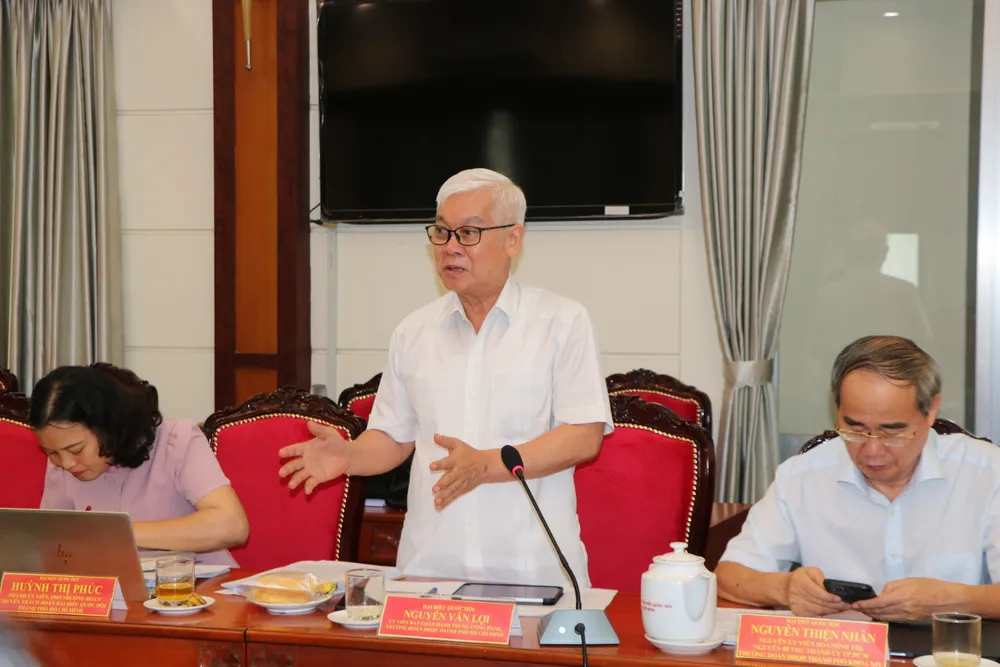 Đồng chí Nguyễn Văn Lợi phát biểu tại buổi làm việc