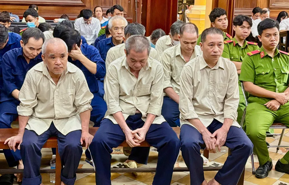 Cấp khống hơn 16.000 chứng chỉ đào tạo lái xe, cựu giám đốc bị đề nghị 30 năm tù 