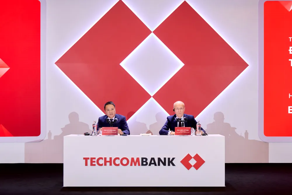 Techcombank chia cổ tức "khủng"