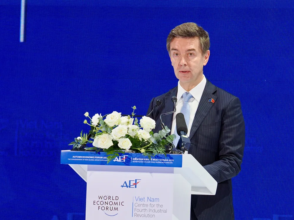 Đại sứ, Trưởng Phái đoàn Liên minh châu Âu (EU) tại Việt Nam Julien Guerrier phát biểu tại Diễn đàn Kinh tế Mùa thu năm 2026,.jpg