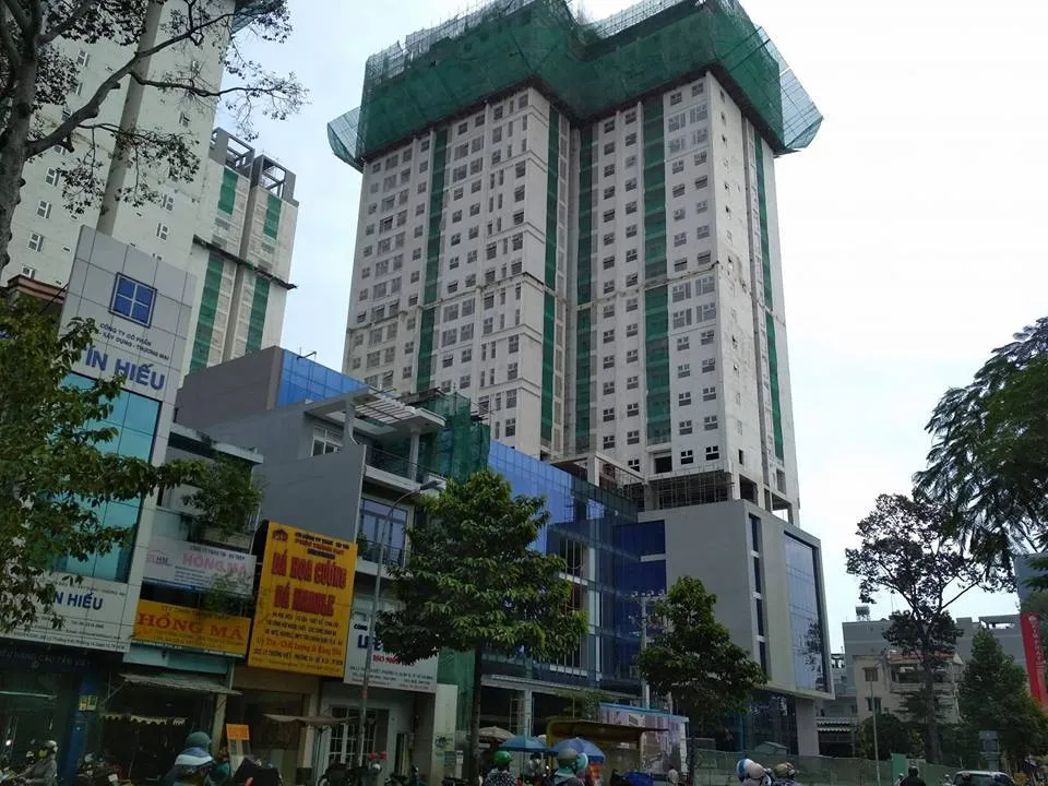 Công trình Xi Grand Court nơi xảy ra vụ việc.