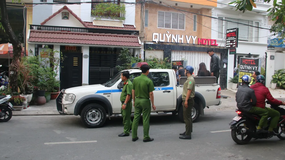 Đột kích nhiều khách sạn, phát hiện nhiều nam nữ “phê” ma túy ảnh 7