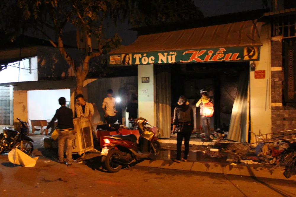 Hai người tử vong trong tiệm tóc bốc cháy nghi ngút ảnh 2