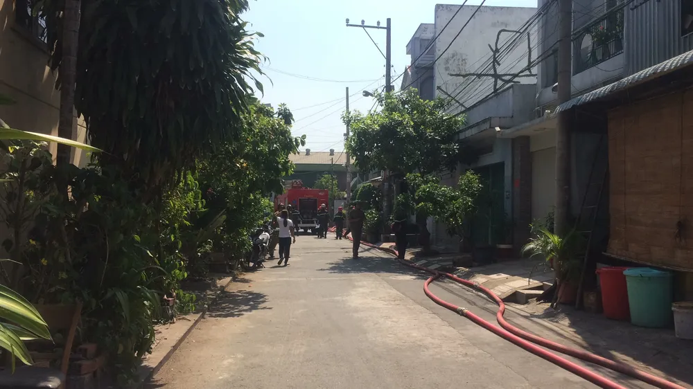 Cháy kho cáp viễn thông, nhiều tài sản bị thiệt hại ảnh 2