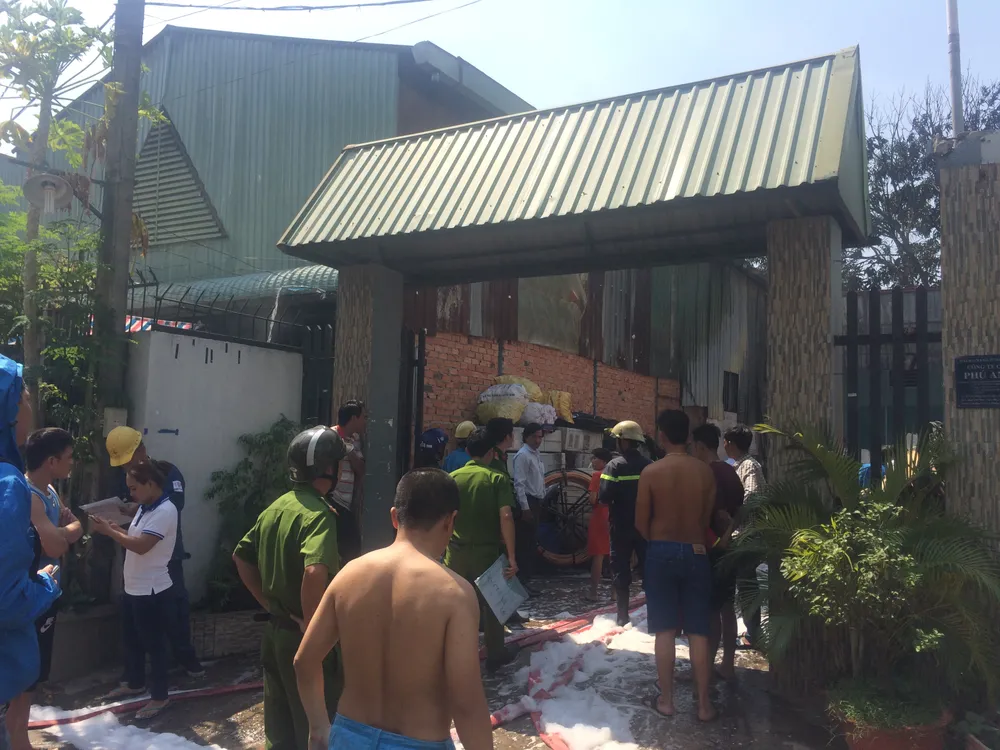 Cháy kho cáp viễn thông, nhiều tài sản bị thiệt hại ảnh 6