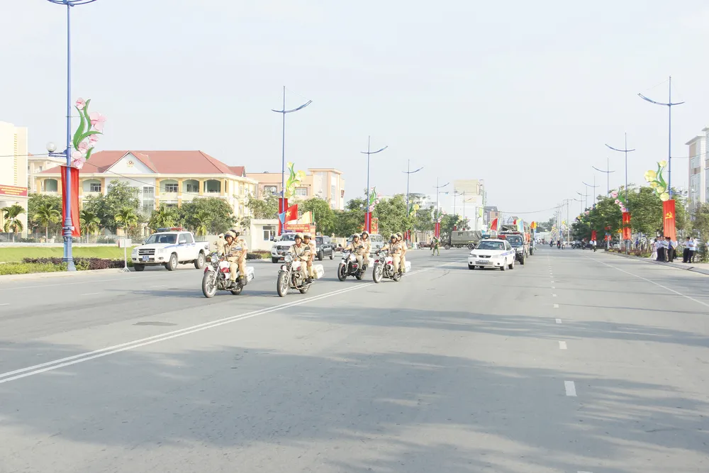 Công an TPHCM ra quân mở cao điểm phòng ngừa tai nạn, ùn tắc giao thông, đua xe ảnh 8