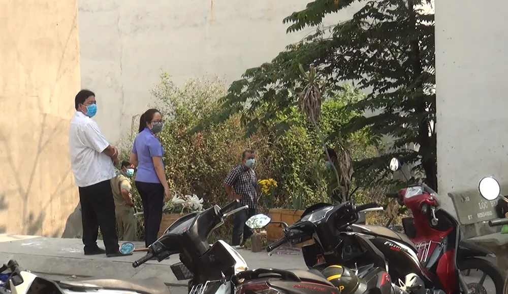 Hốt hoảng phát hiện người phụ nữ tử vong trong bụi rậm ảnh 2