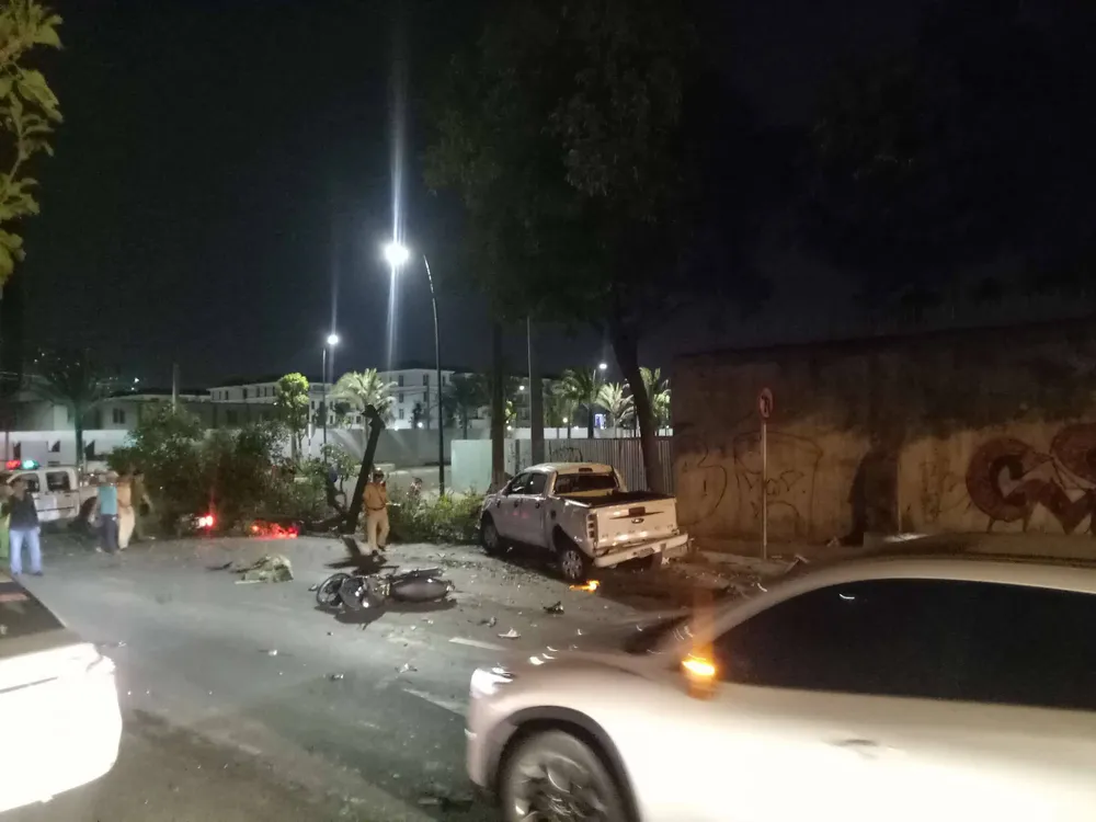 Xe bán tải húc hàng loạt xe máy lúc rạng sáng, 2 người chết ảnh 7