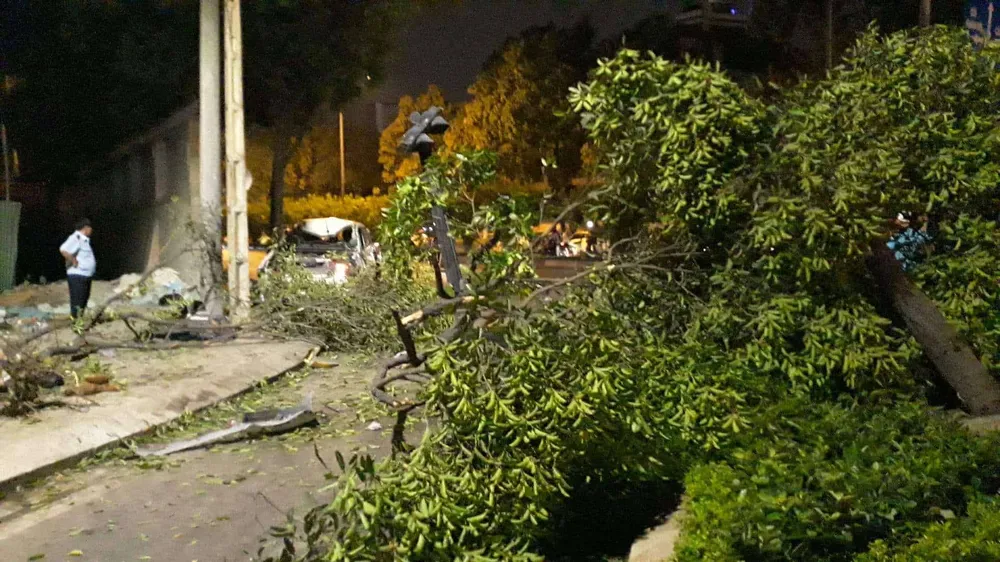 Xe bán tải húc hàng loạt xe máy lúc rạng sáng, 2 người chết ảnh 8