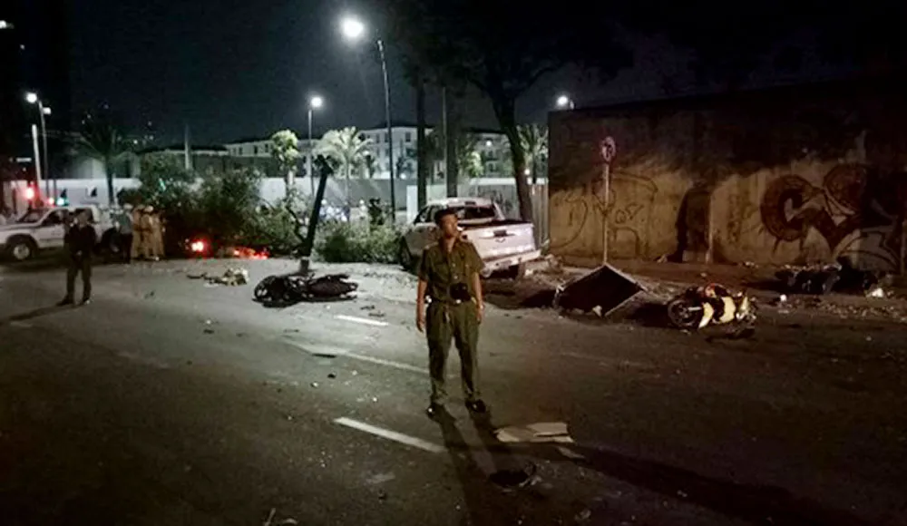 Vụ xe bán tải húc hàng loạt xe máy, 2 người chết: Tài xế đạp nhầm chân ga? ảnh 8