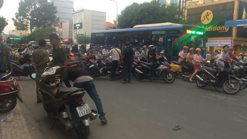 Người đàn ông giết người sau va chạm giao thông đầu thú ảnh 2