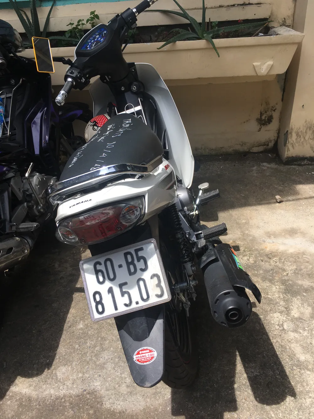 Bắt nhóm giả gái bán dâm đột nhập xe ô tô trộm hơn 200 triệu đồng ảnh 2