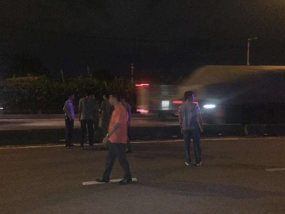 Một người tử vong sau tiếng nổ lớn trên phố  ảnh 3