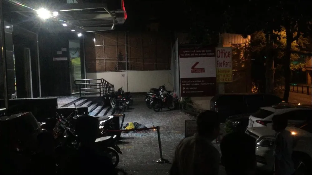 Nam thanh niên tử vong nghi tự tử trong toà nhà cao tầng tại TPHCM ảnh 1