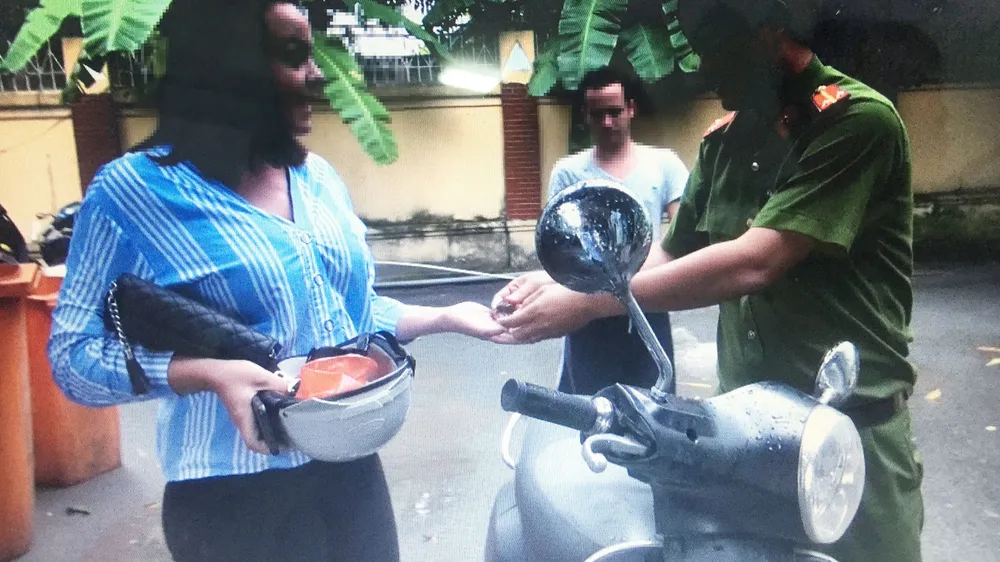 Bắt nhóm thanh niên đánh, cướp tài sản người nước ngoài ở quận 2 ảnh 4