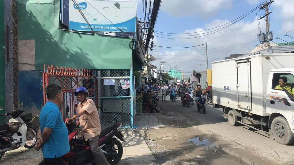 Cháy cửa hàng tạp hóa, chồng tử vong, vợ nguy kịch ảnh 1