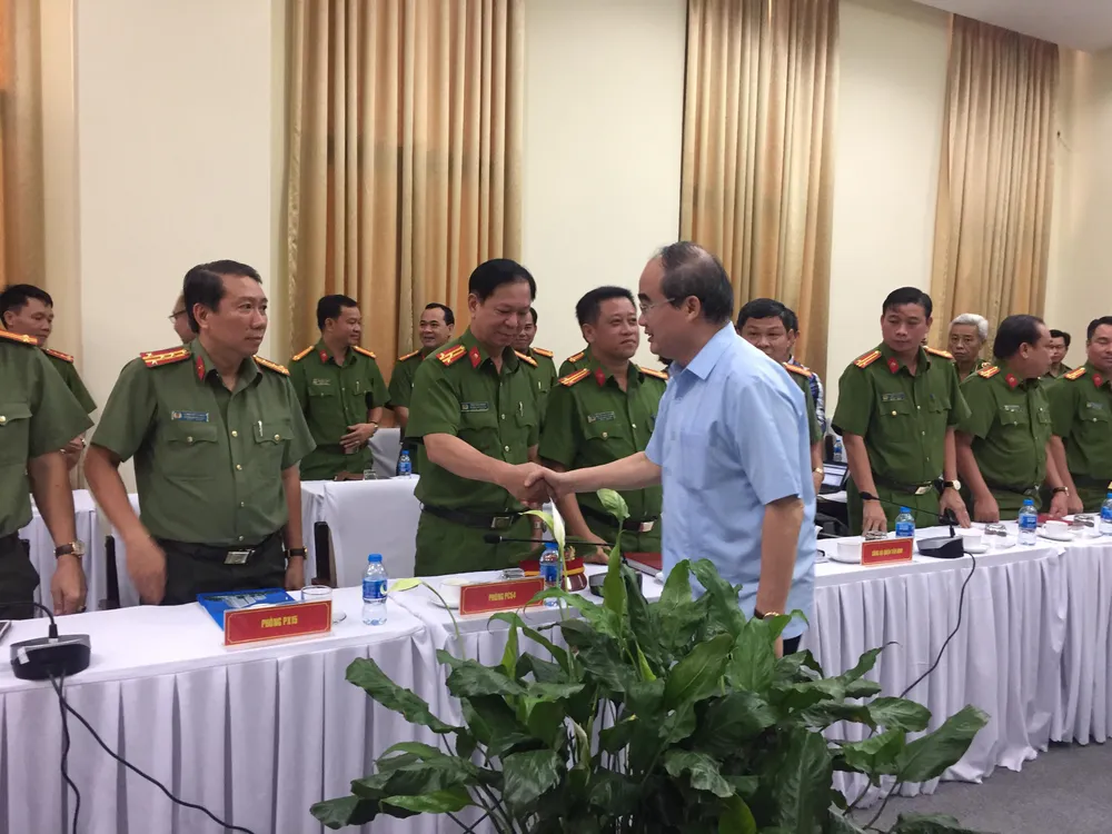 Công an TPHCM họp báo về vụ nổ trước trụ sở Công an phường 12, quận Tân Bình ảnh 1