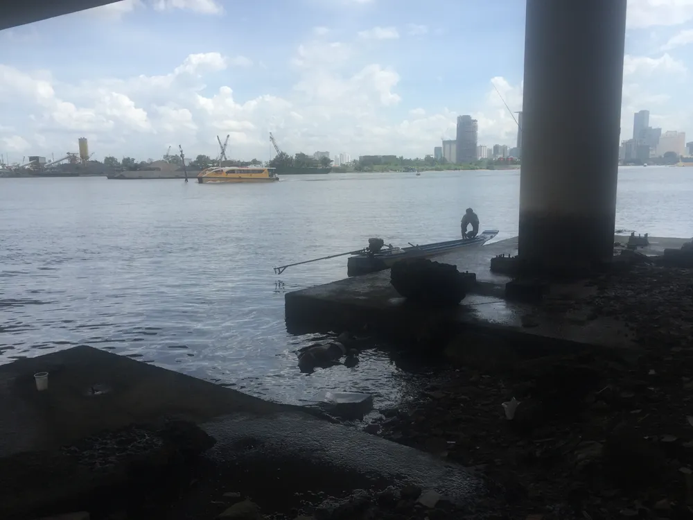 Phát hiện thi thể một nam thanh niên trên sông Sài Gòn ảnh 1