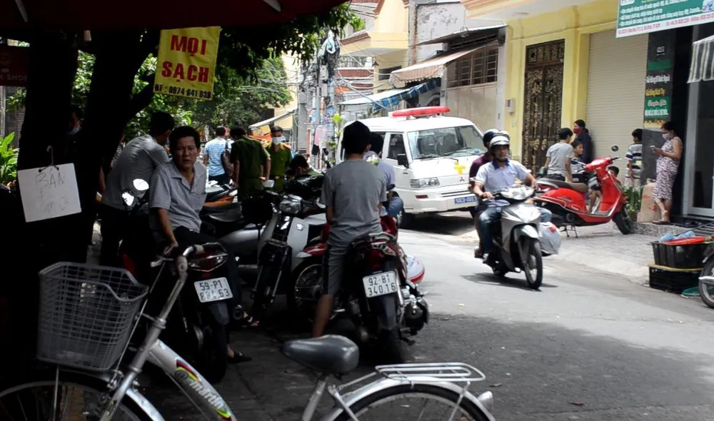 Một người nước ngoài tử vong tại nhà trọ ở quận Tân Bình ảnh 3