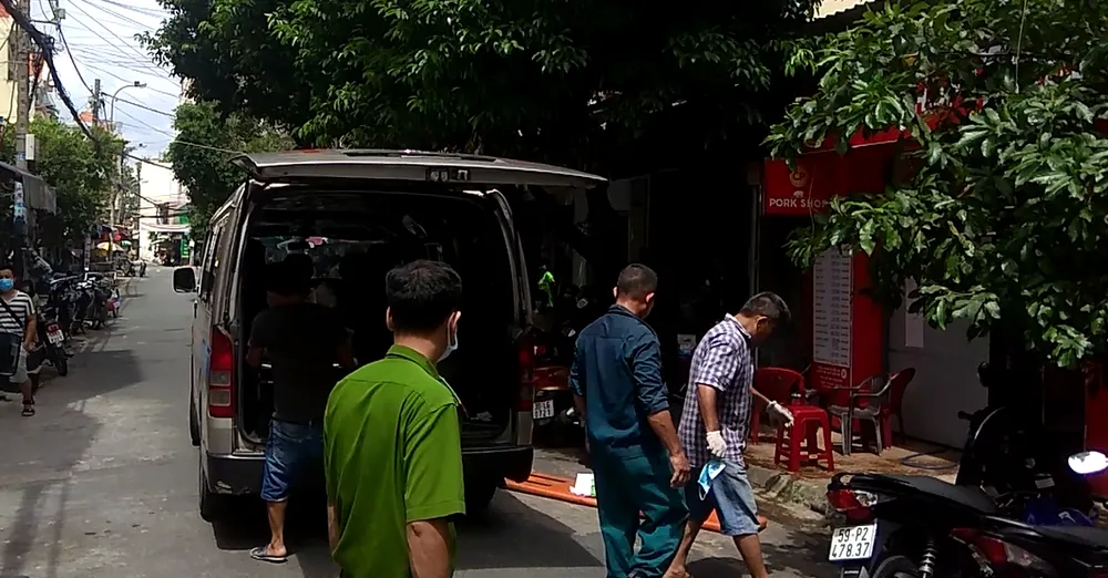 Một người nước ngoài tử vong tại nhà trọ ở quận Tân Bình ảnh 4