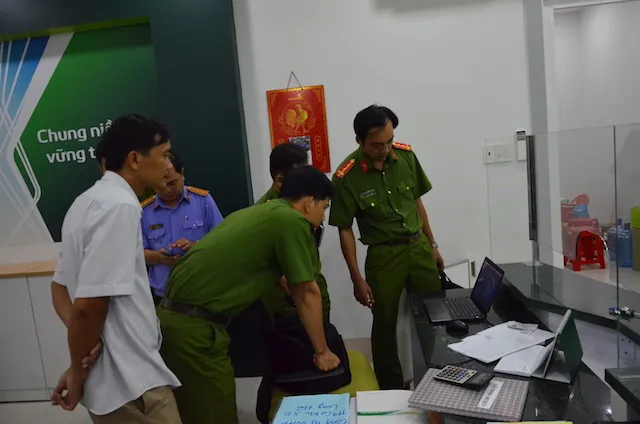 Sau nhiều vụ cướp ngân hàng, tiệm vàng, Bộ Công an chỉ đạo khẩn ảnh 1