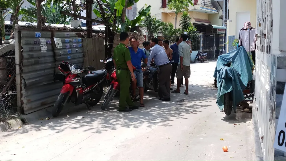 Nam thanh niên tử vong trong tư thế treo cổ để lại thư tuyệt mệnh ảnh 1