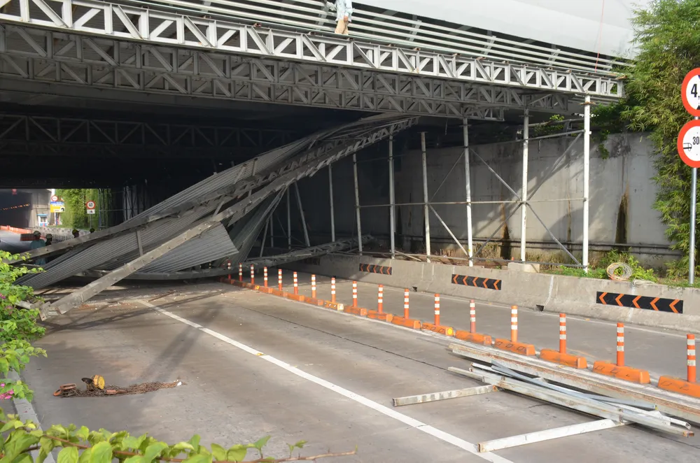 Diễn biến mới nhất vụ xe tải đâm sập giàn giáo công trình, cửa hầm Thủ Thiêm bị phong toả ảnh 8