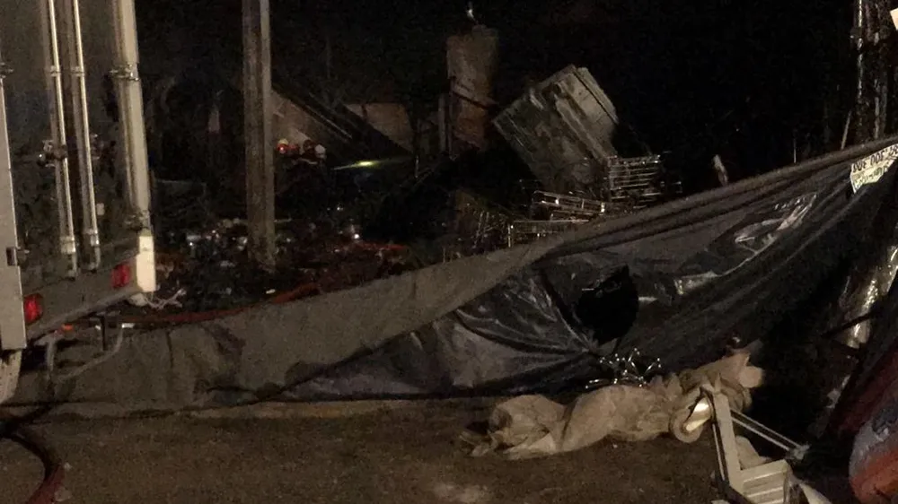 Cửa hàng tạp hoá bốc cháy dữ dội ở quận 9 ảnh 18